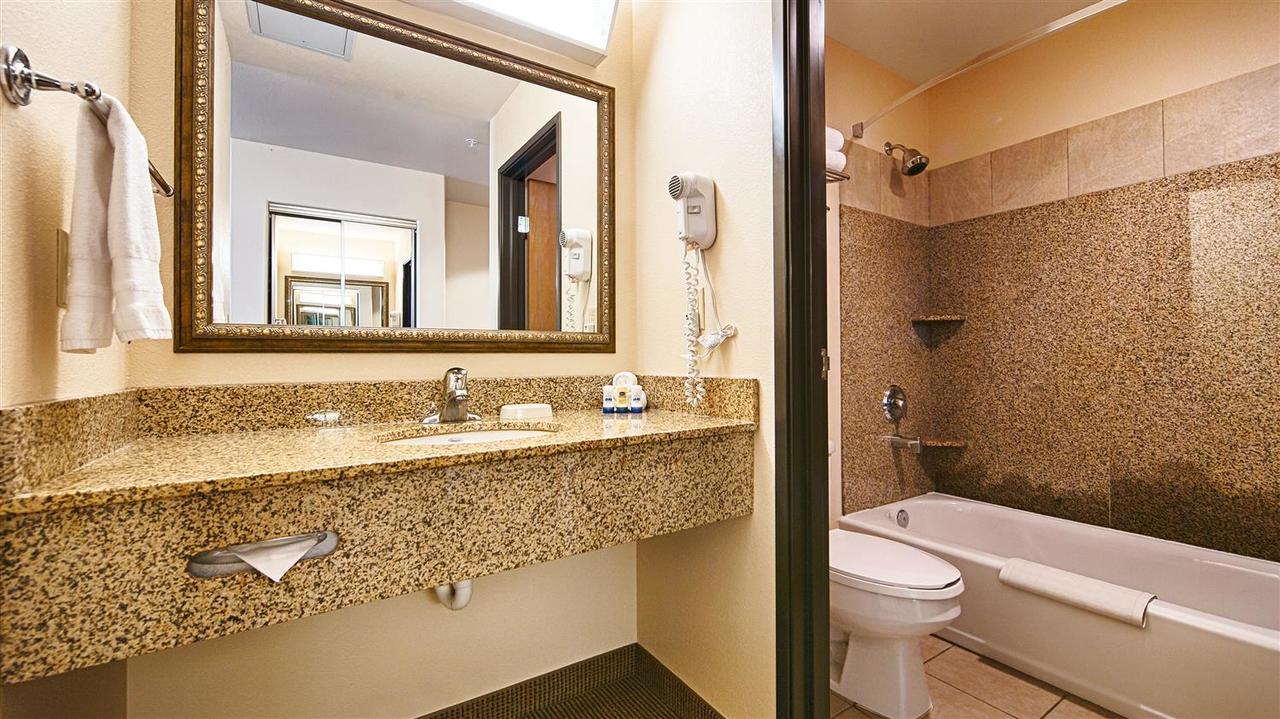 Best Western Territorial Inn And Suites Bloomfield Exteriér fotografie